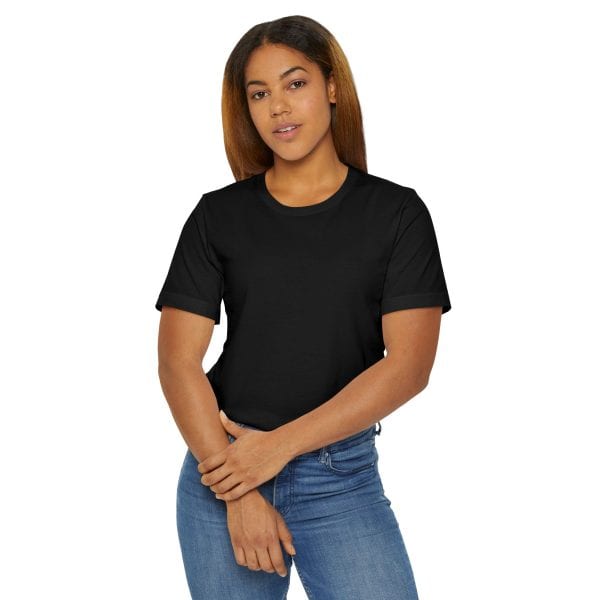 Vibrant Parrot Graphic T-Shirt, Unisex Tee, Nature Lover Gift, Casual Wear, Birdwatching Apparel, Eco-Friendly Fashion
