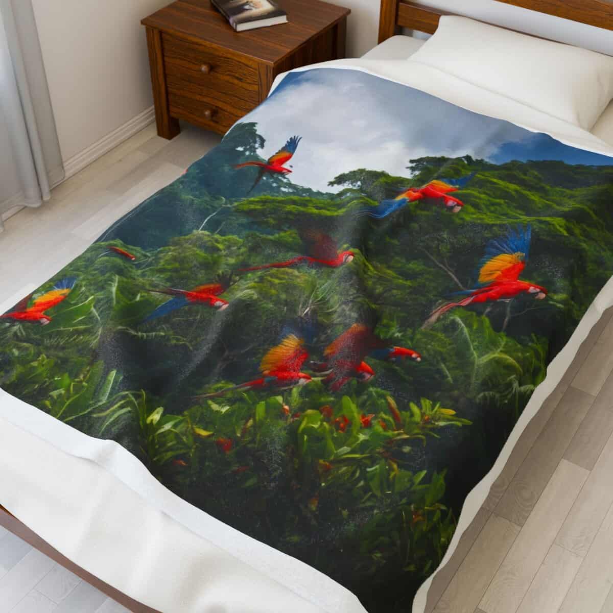 Vibrant Tropical Birds Velveteen Plush Blanket, Cozy Home Decor, Gift for Nature Lovers, Warm Throw Blanket, Perfect for Relaxation