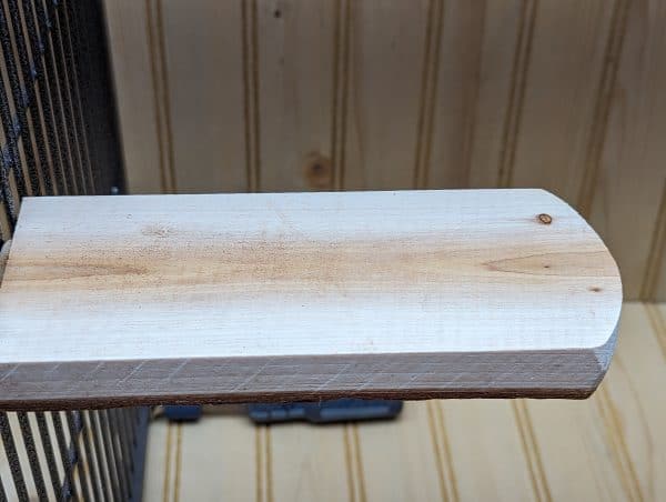 Flat single bolt on perch 6 1/2 inch